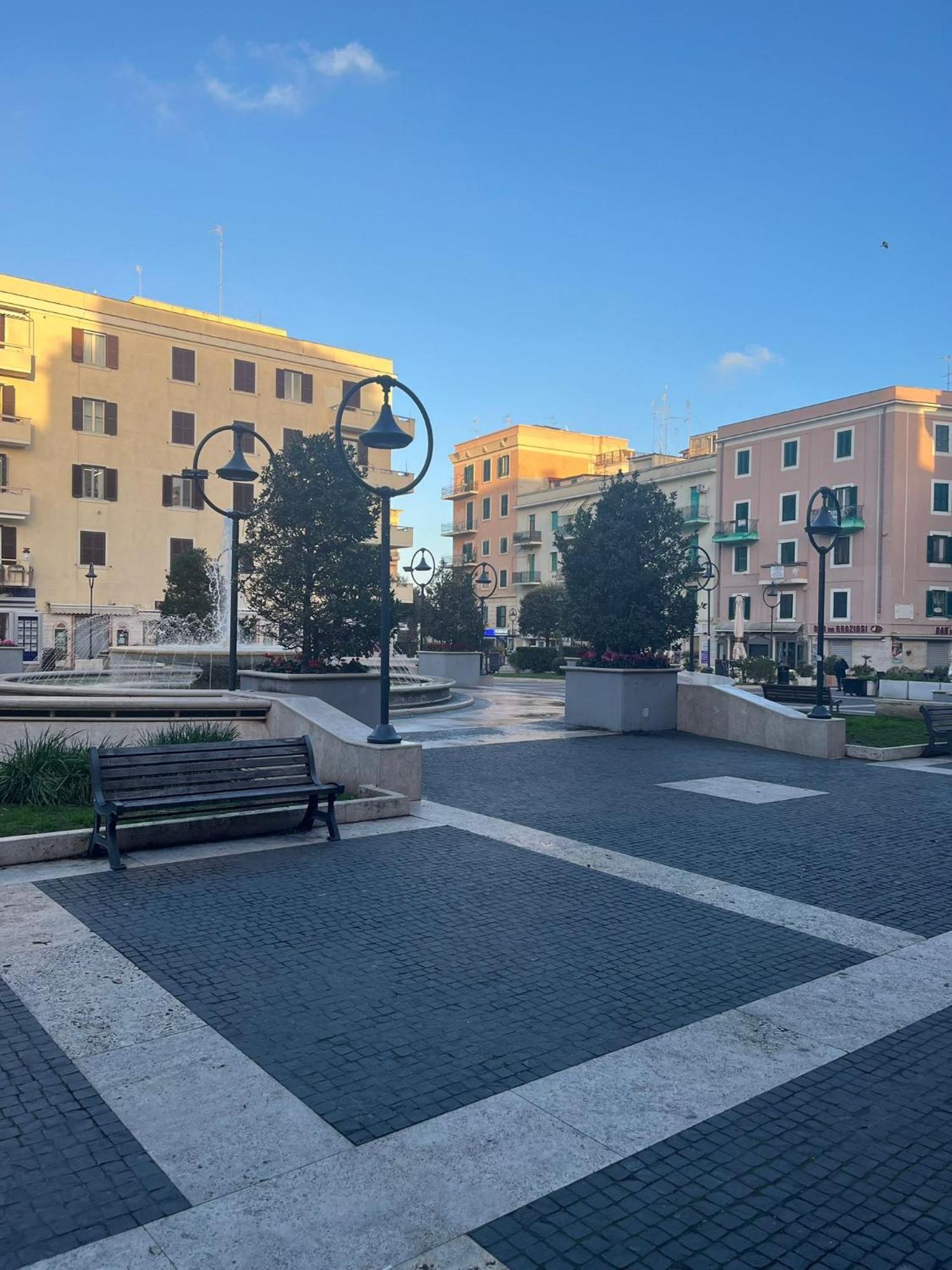 La Piazzetta Anzio Hotel Exterior foto